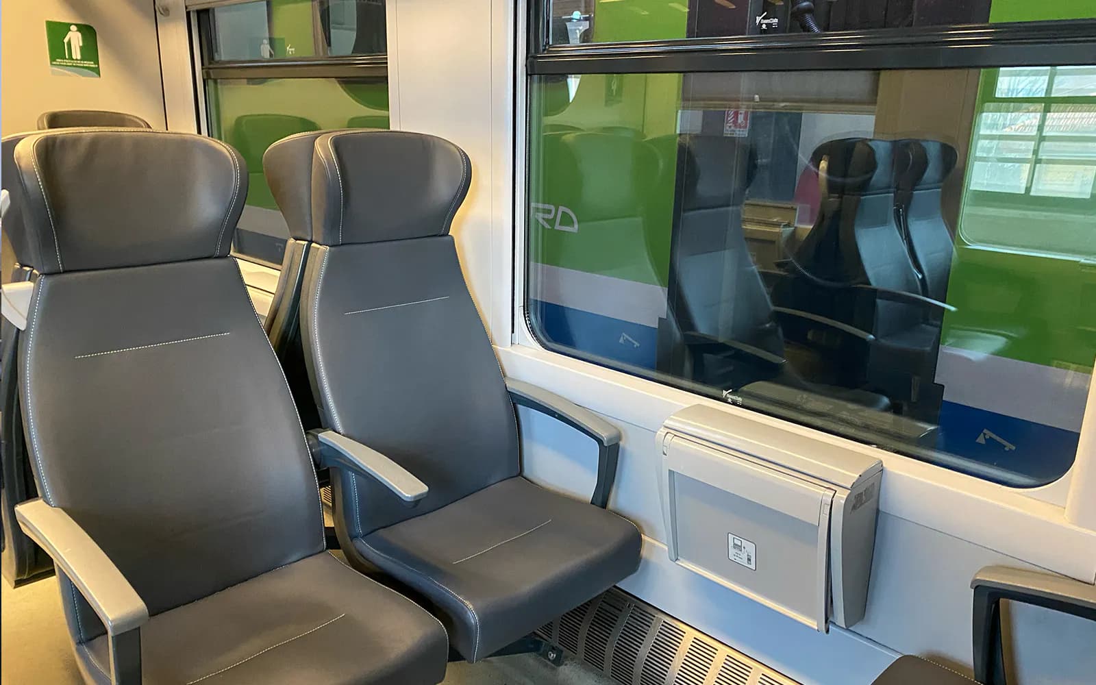 Malpensa Express: One-Way Train Transfers between Malpensa Airport T1/T2 and Central/Cadorna Station - image 4