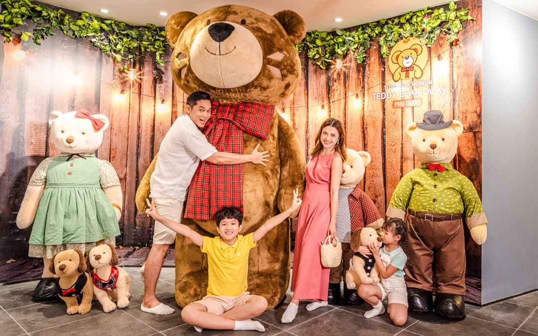 Grand World Phu Quoc Tickets: Teddy Bear Museum, Venice Boat Ride or Quintessence Show