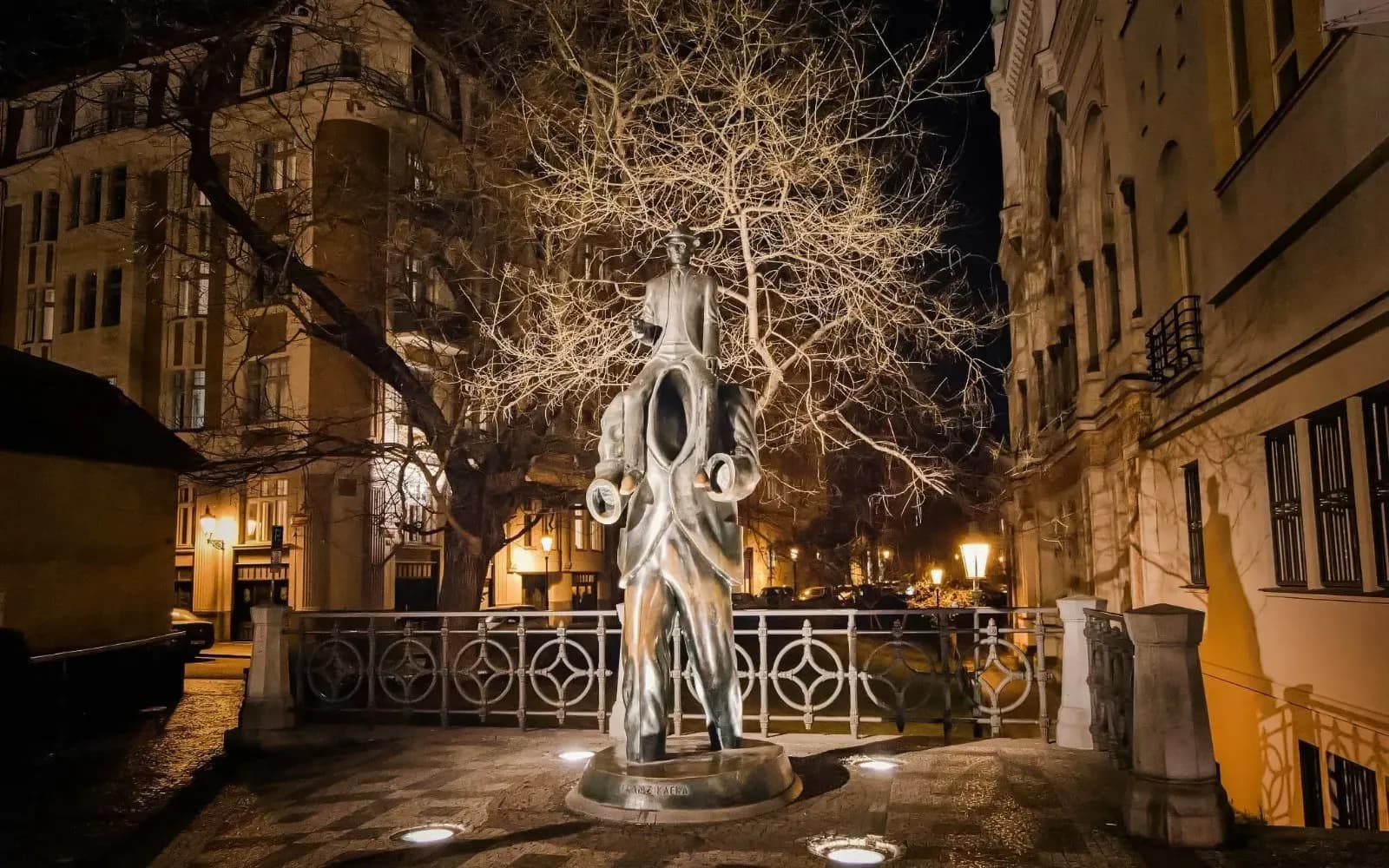 Prague: 1.5-Hour Ghosts and Legends of the Old Town Evening Tour - image 3