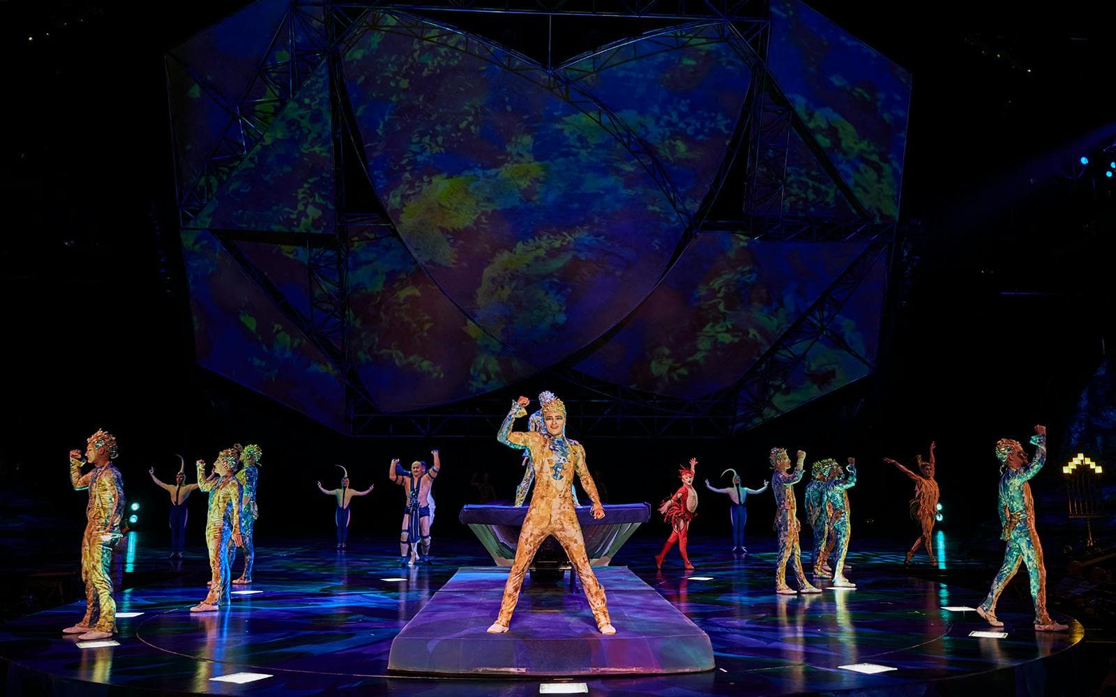 Mystère par le Cirque du Soleil à Las Vegas - image 5