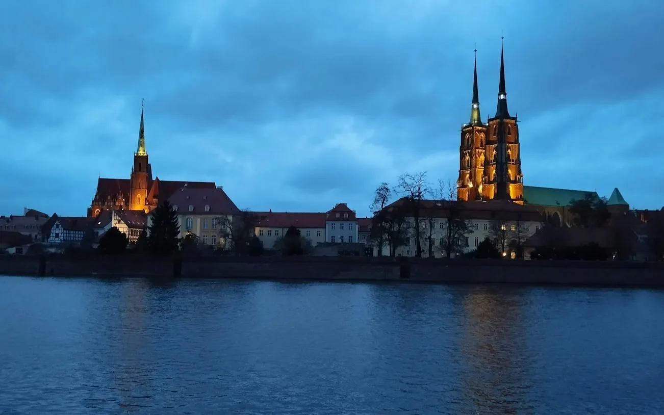 Wroclaw Self-Guided City Exploration Game: Legacy of Old Breslau