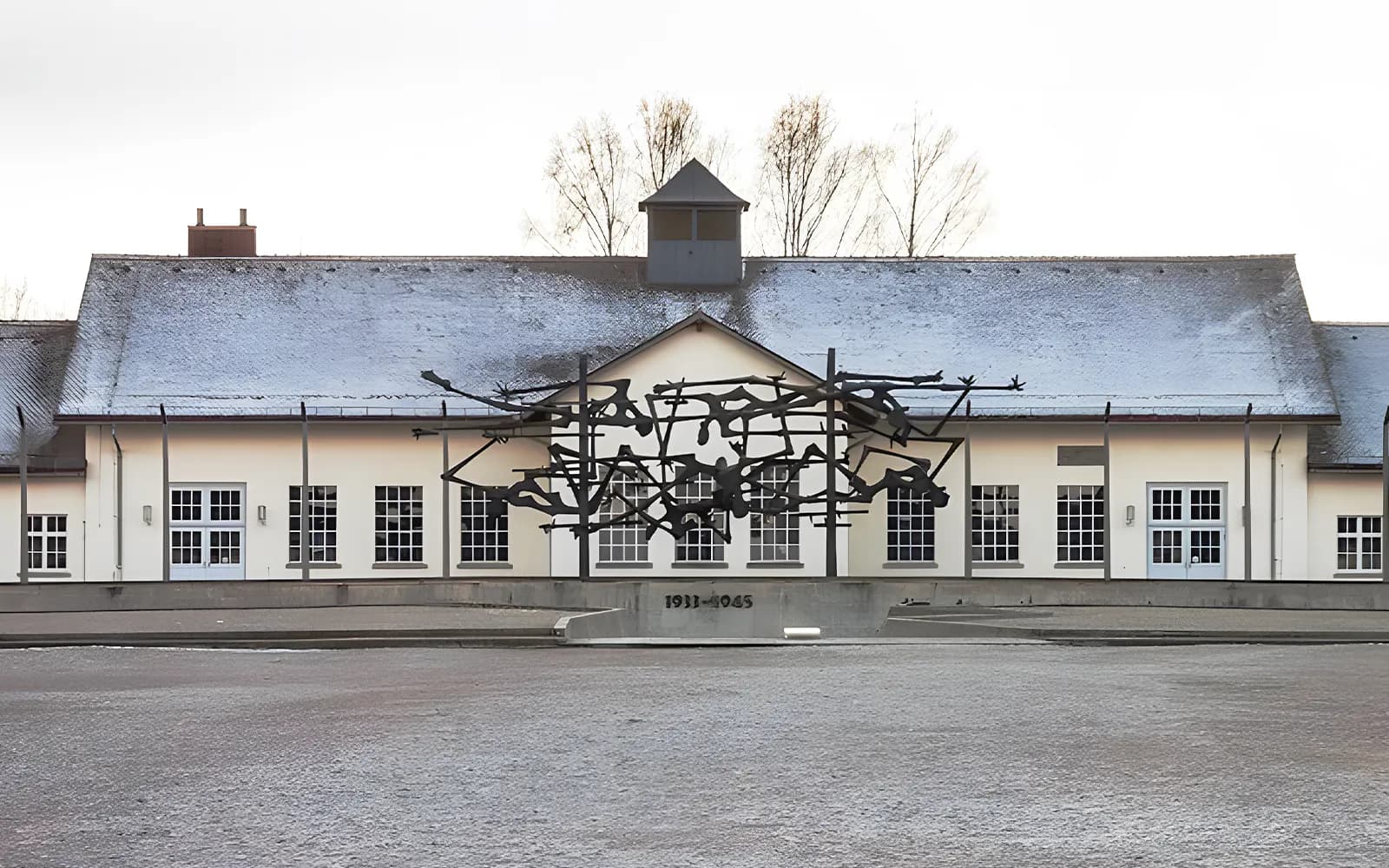 From Munich: Dachau Concentration Camp Memorial Site Guided Tour - image 5