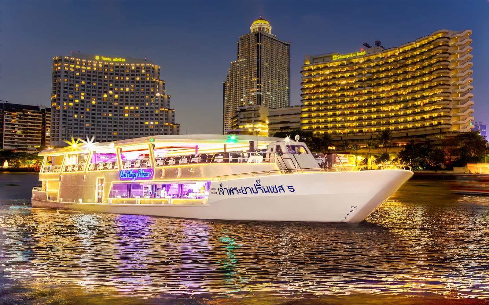 Crucero Chao Phraya Princess con cena bufé y música en directo