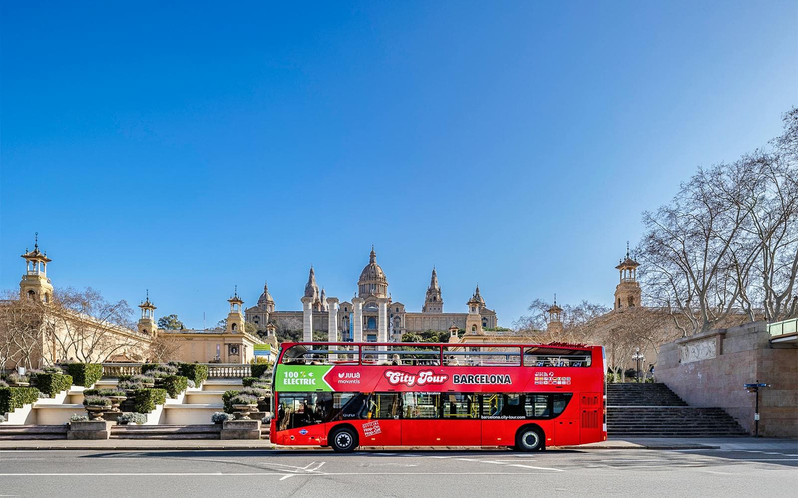 Barcelona City Tour: Hop-on Hop-off Bustour - image 2