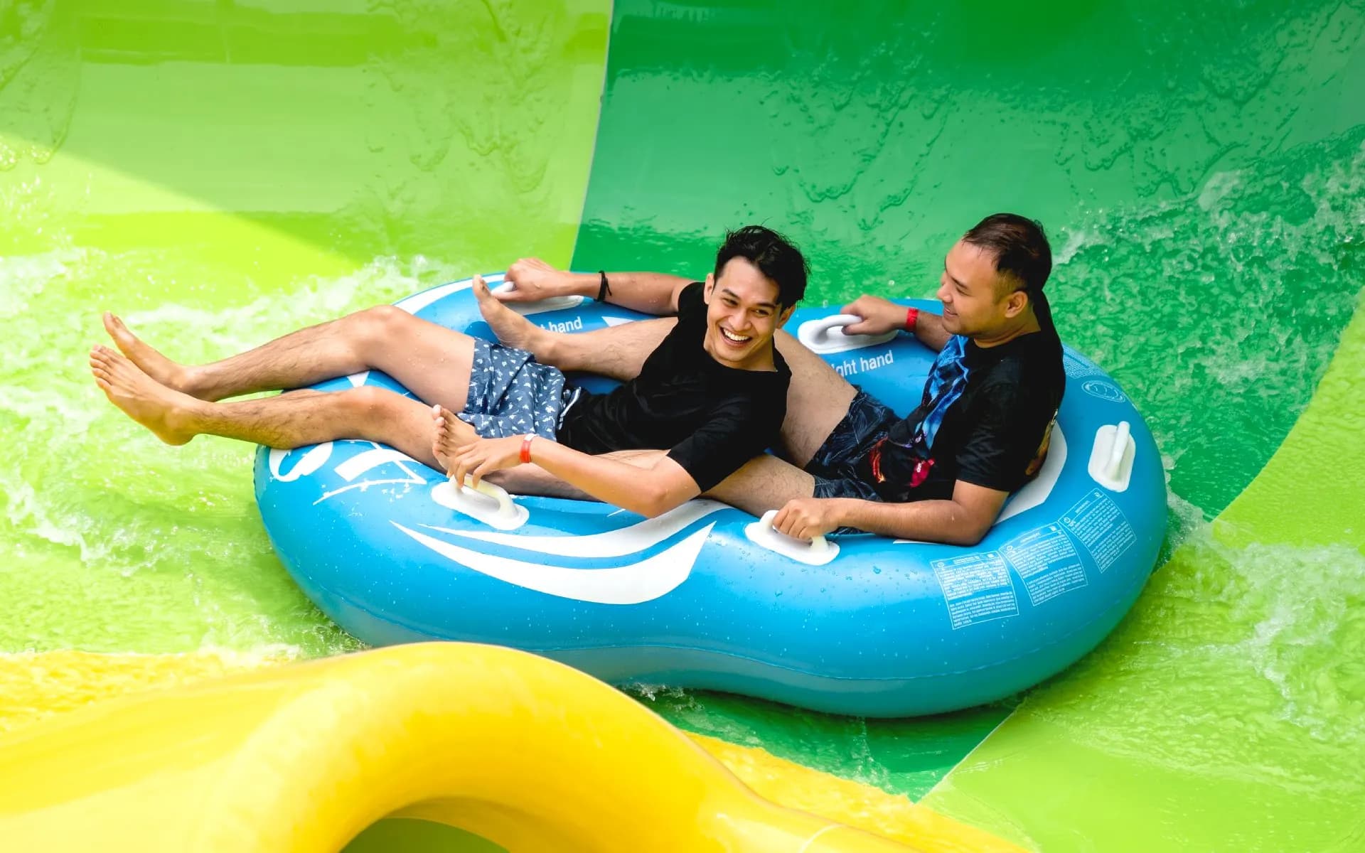 Ingressos para o SplashMania Waterpark at Gamuda Cove Selangor - image 3