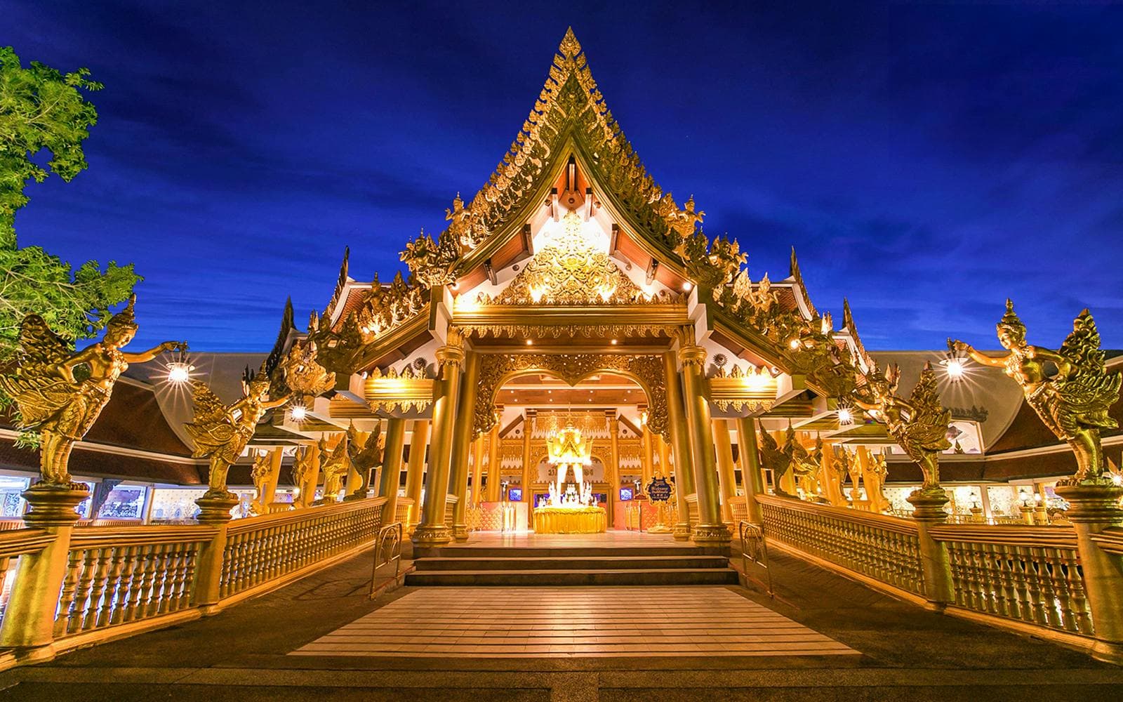 Phuket Fantasea Tickets