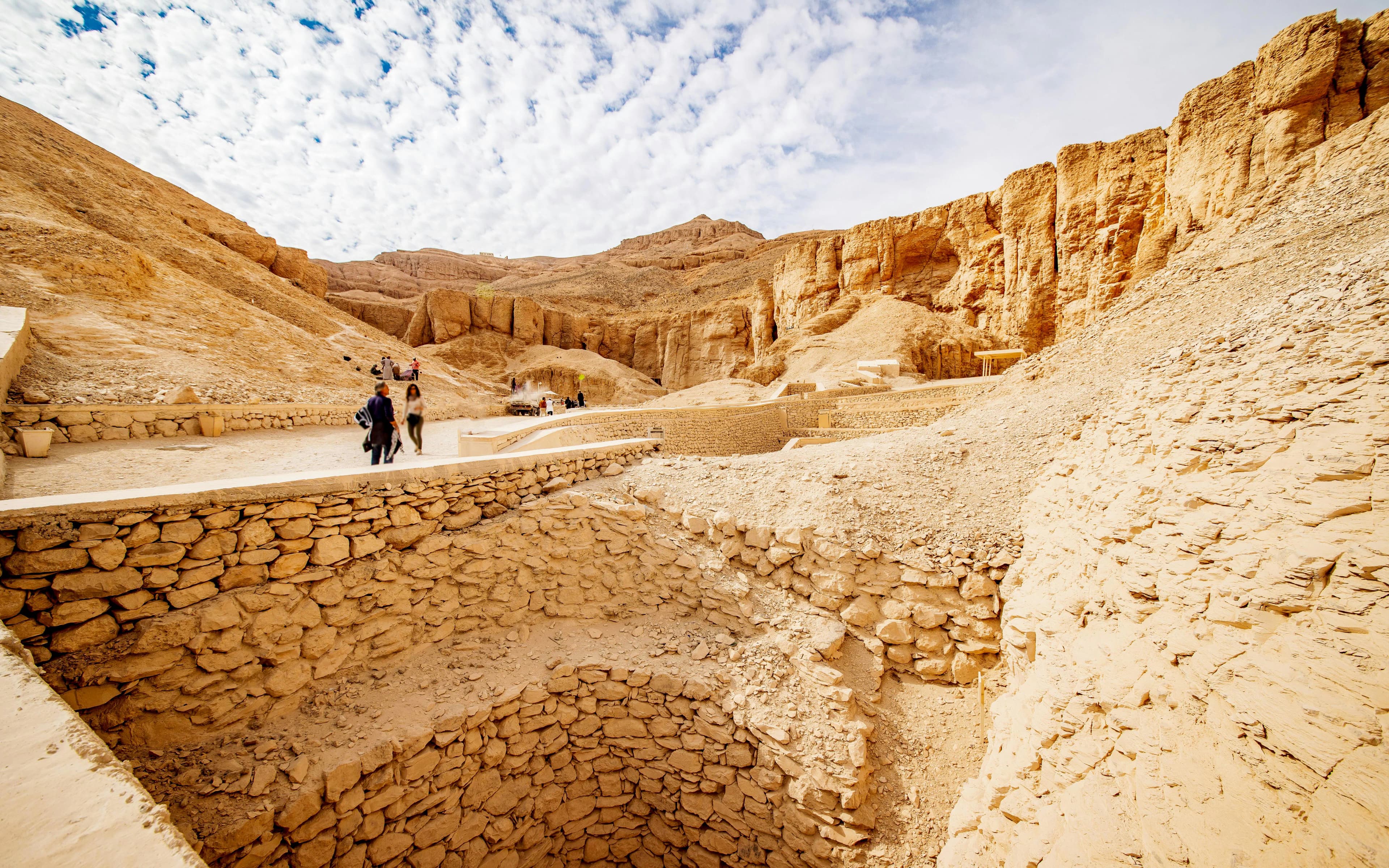 Luxor Sunrise Hot-Air Balloon + Full-Day East & West Banks Guided Tour with Optional Tickets - image 4
