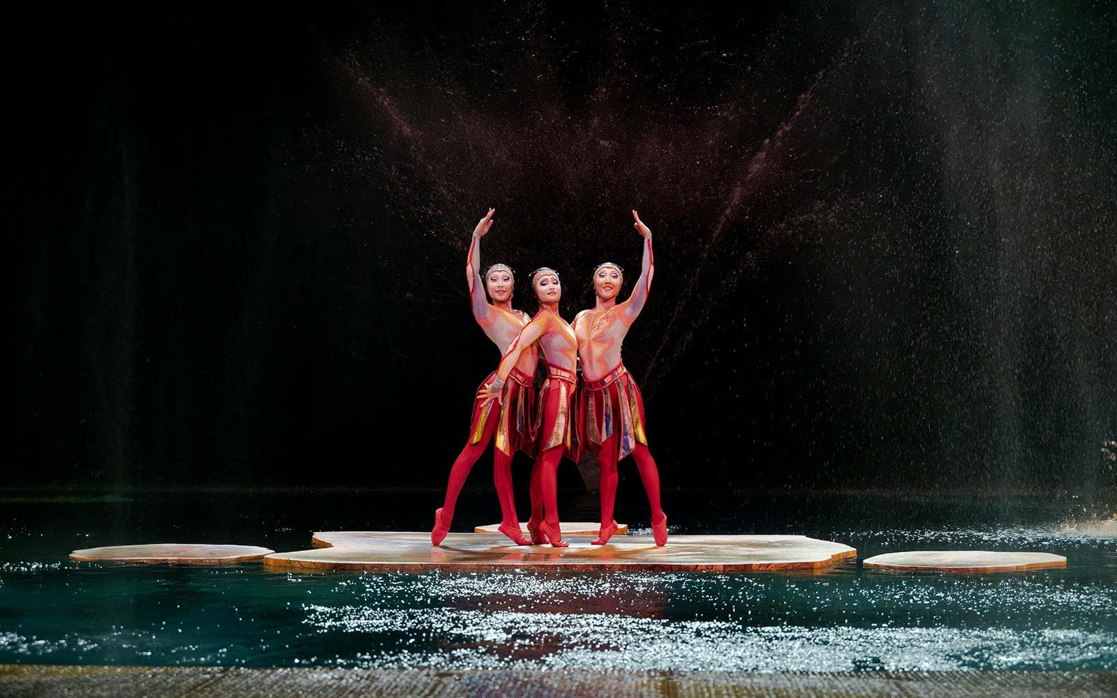 Cirque du Soleil „O”: Las Vegas - image 4