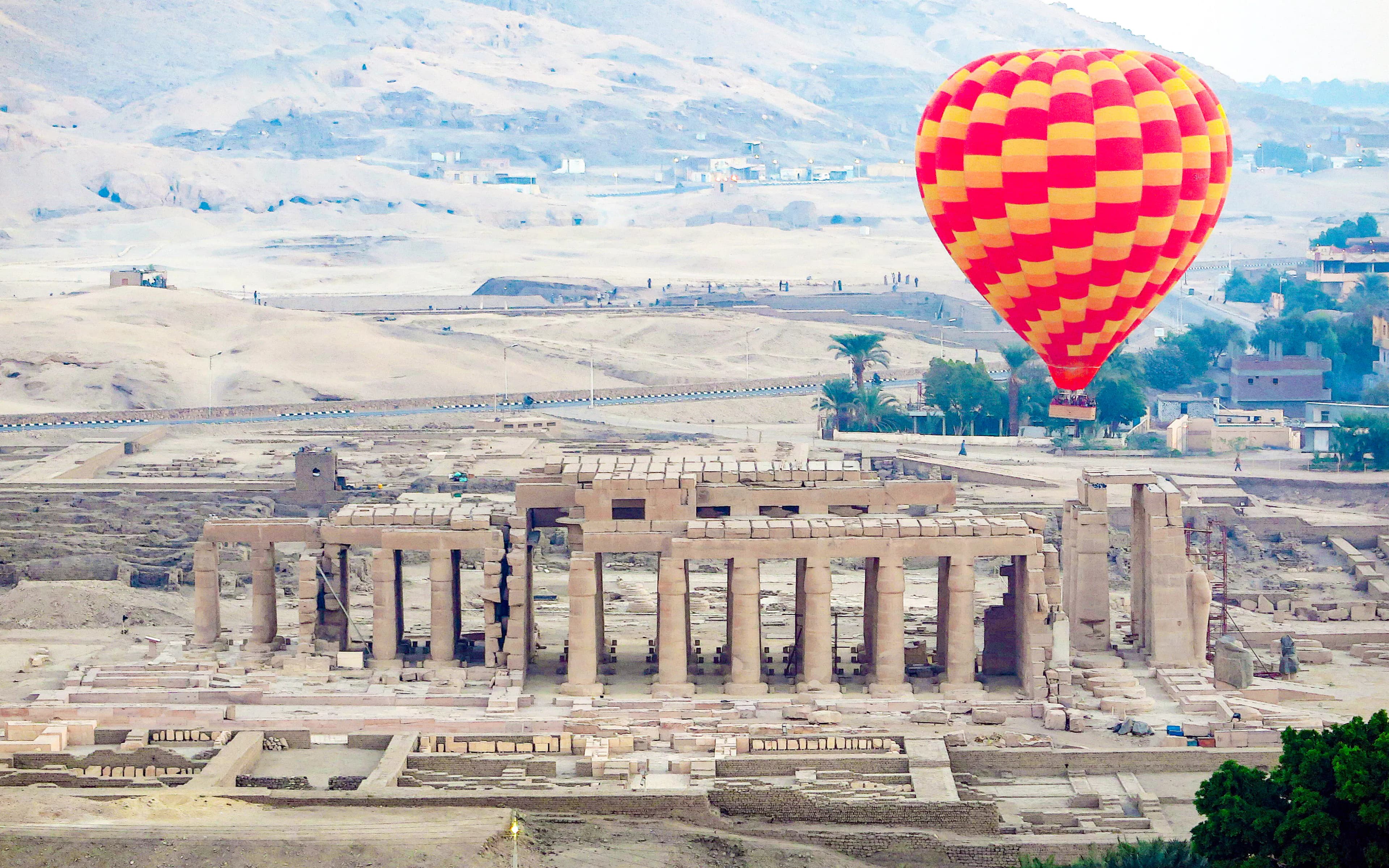 Sunrise Hot Air Balloon Ride in Luxor with Round-Trip Hotel Transfers