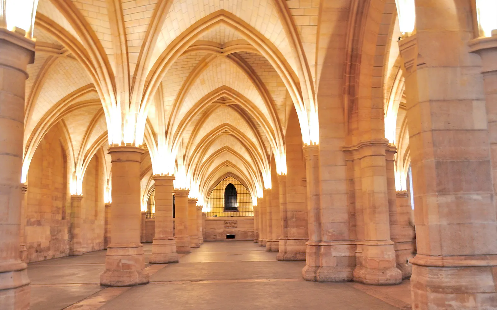 Conciergerie Entry Tickets - image 3
