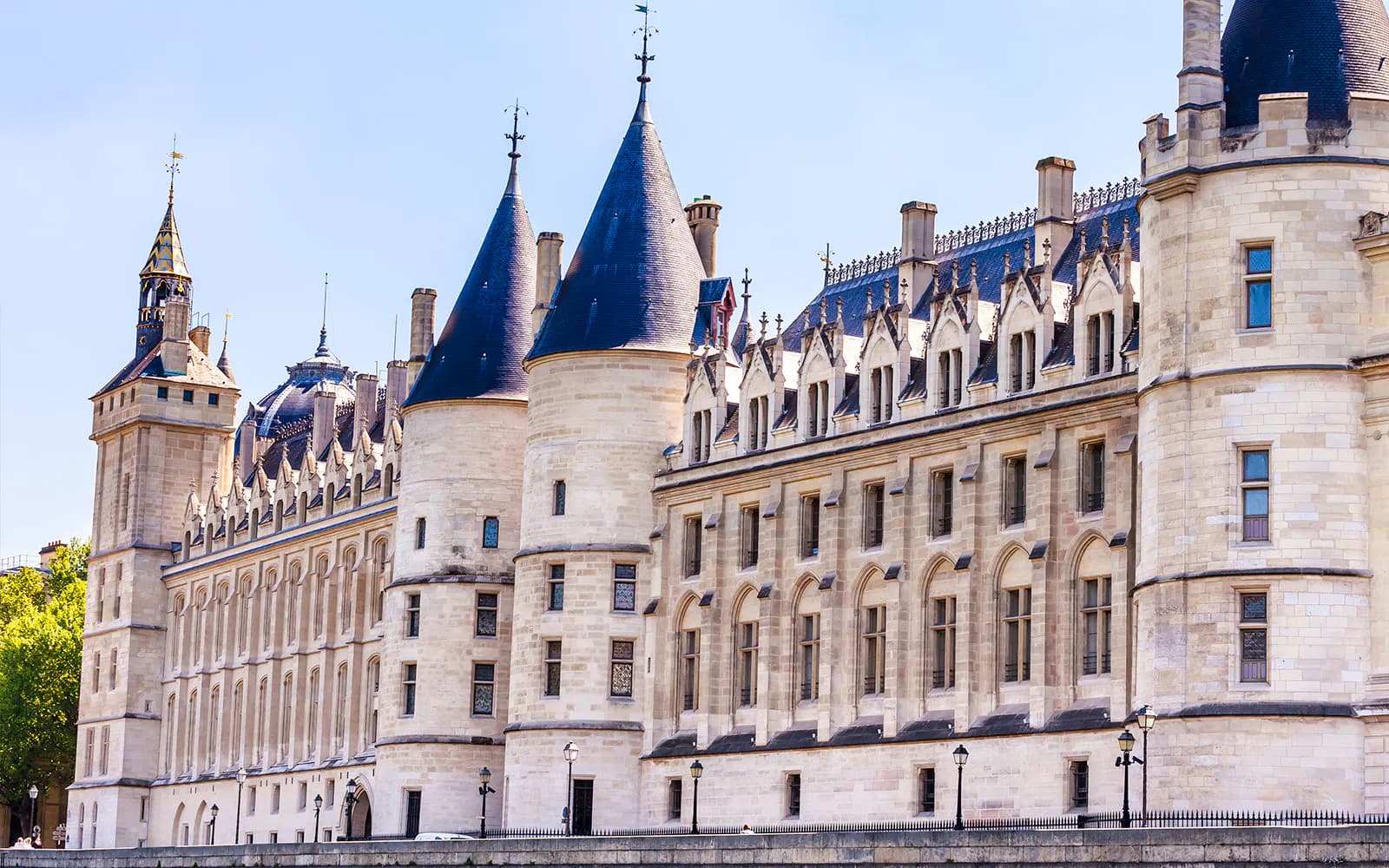 Conciergerie Entry Tickets - image 5