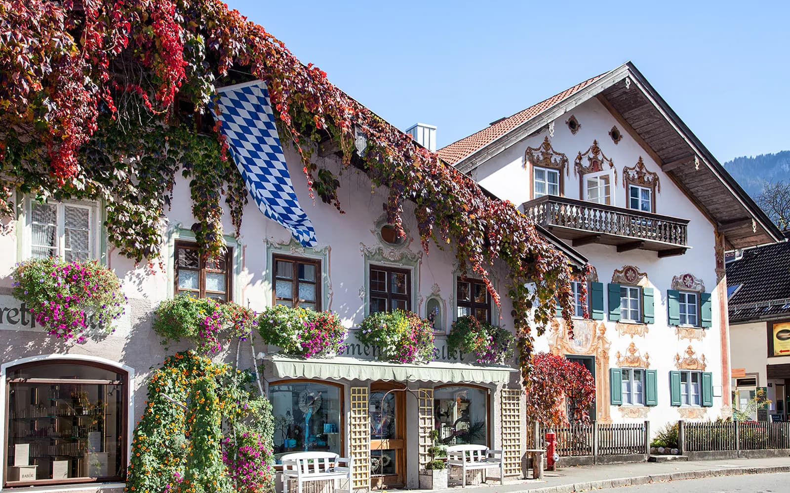 From Munich: Neuschwanstein & Linderhof Castles Full-Day Guided Tour - image 5