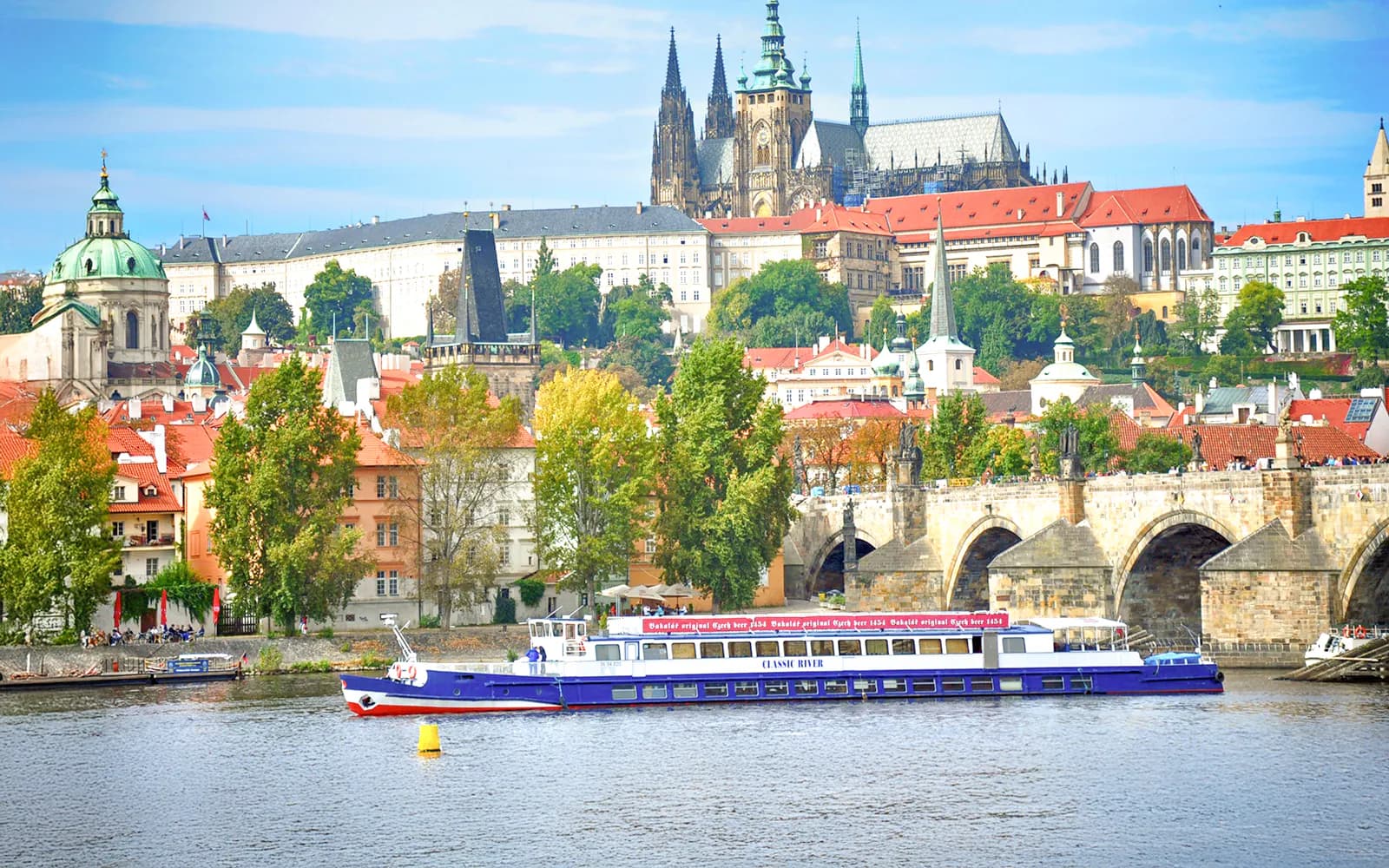 Big Bus: Prag Hop-on Hop-off Bustour mit optionaler Schifffahrt auf der Moldau - image 6