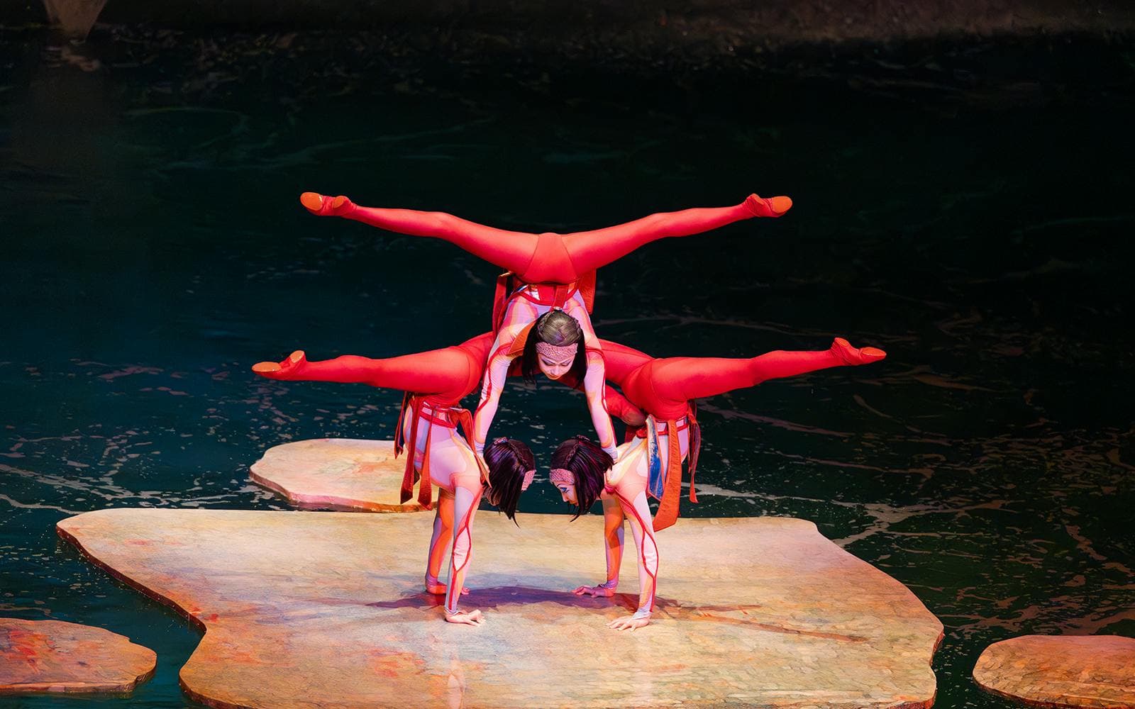 Cirque du Soleil „O”: Las Vegas - image 5