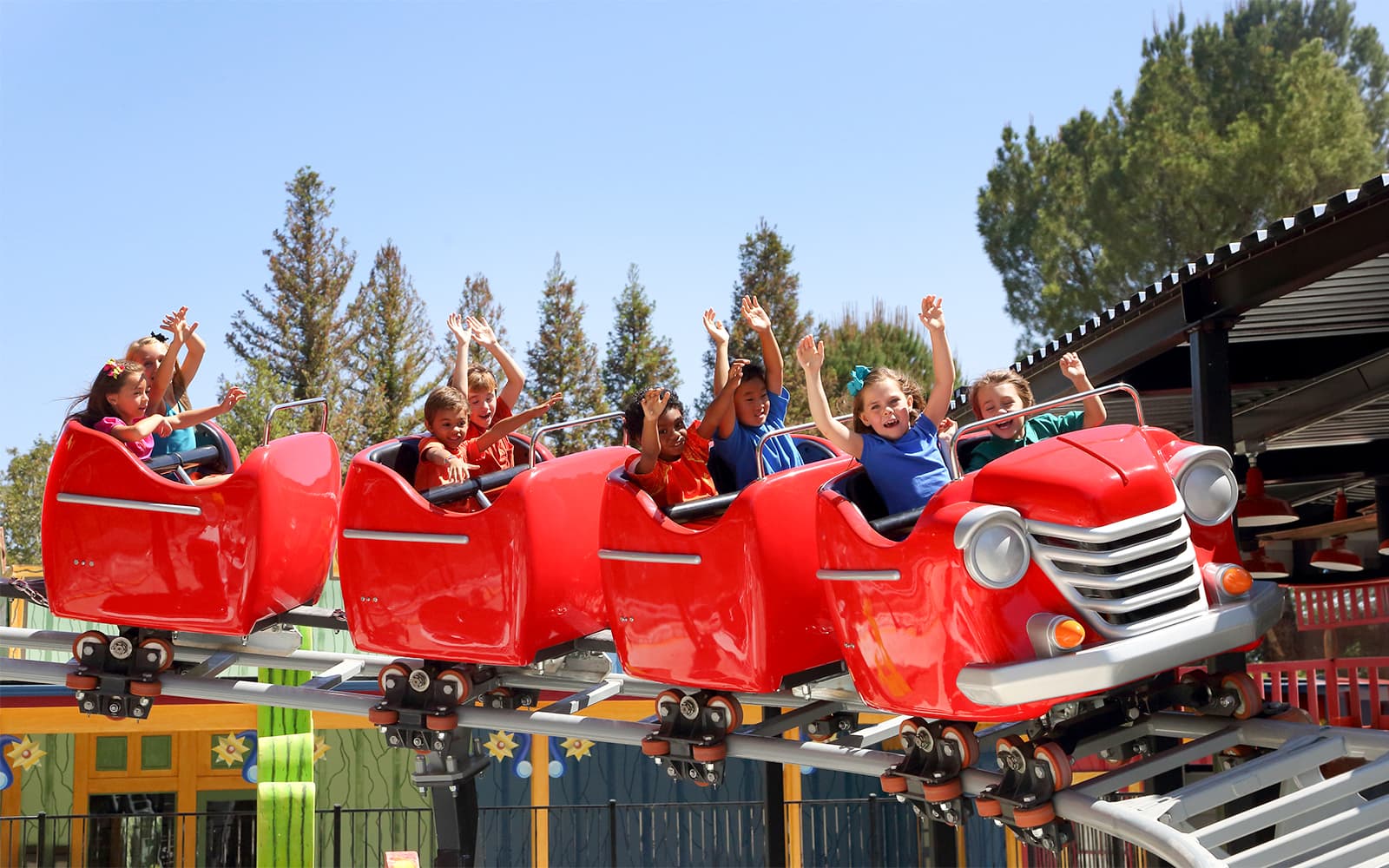 Billets d'une journée pour Six Flags Magic Mountain - image 3