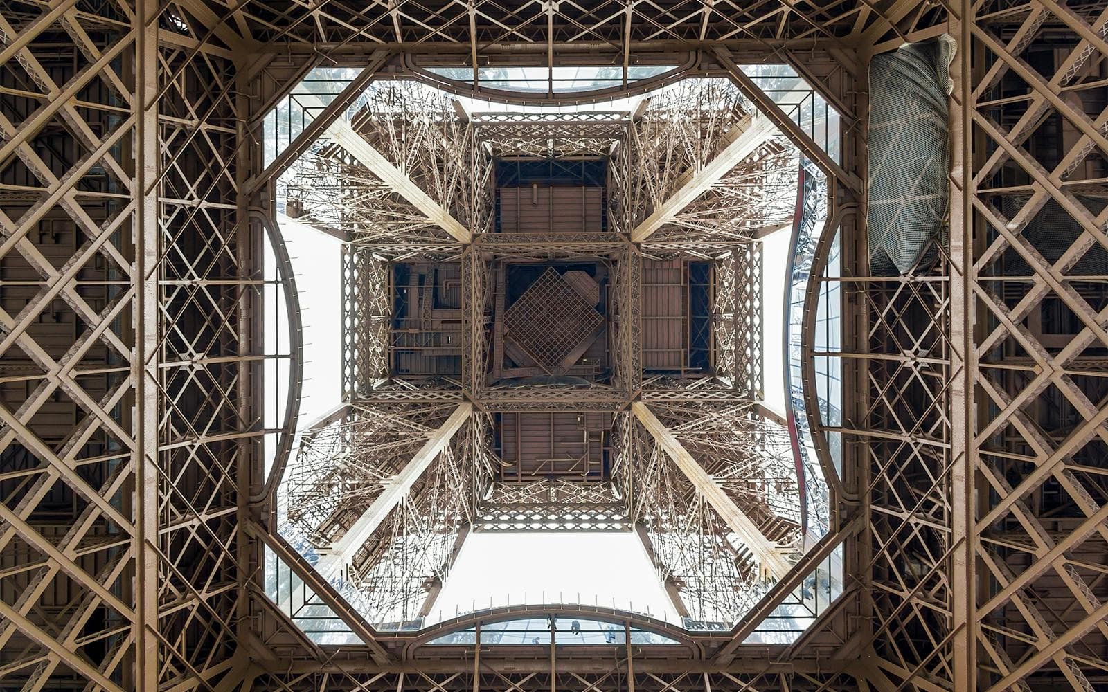 Visite guidée de la Tour Eiffel par ascenseur : Entrée horodatée au sommet ou au 2e étage - image 10