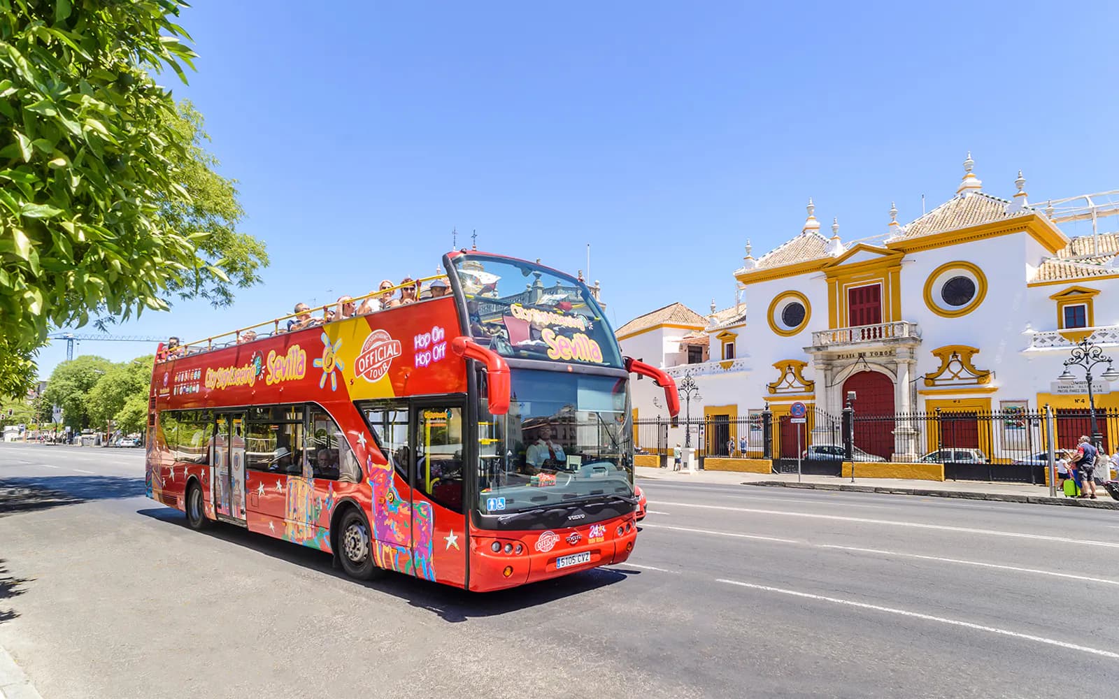 City Sightseeing: Seville Hop-on-Hop-off Bus Tour with Guided Tours and Access to Museums - image 3