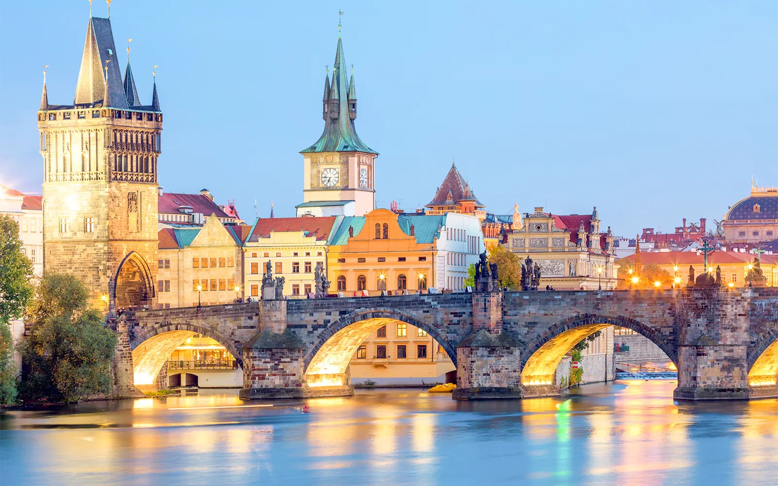 Big Bus: Prag Hop-on Hop-off Bustour mit optionaler Schifffahrt auf der Moldau - image 9