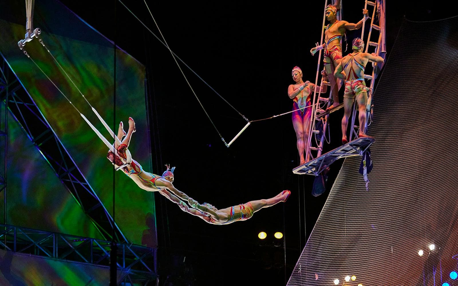 Mystère par le Cirque du Soleil à Las Vegas - image 10