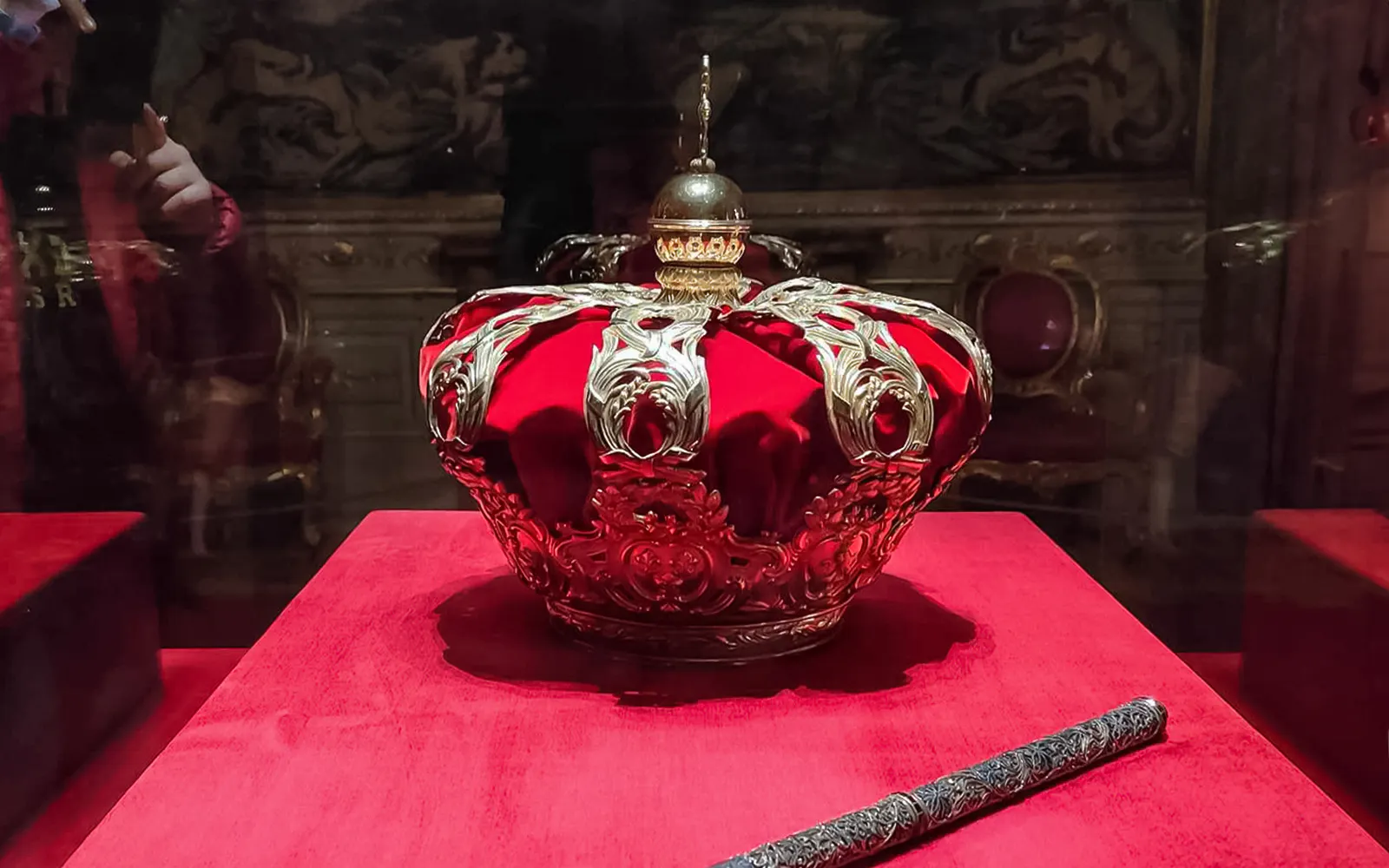 Royal Palace of Madrid Skip-the-Line Tickets - image 6