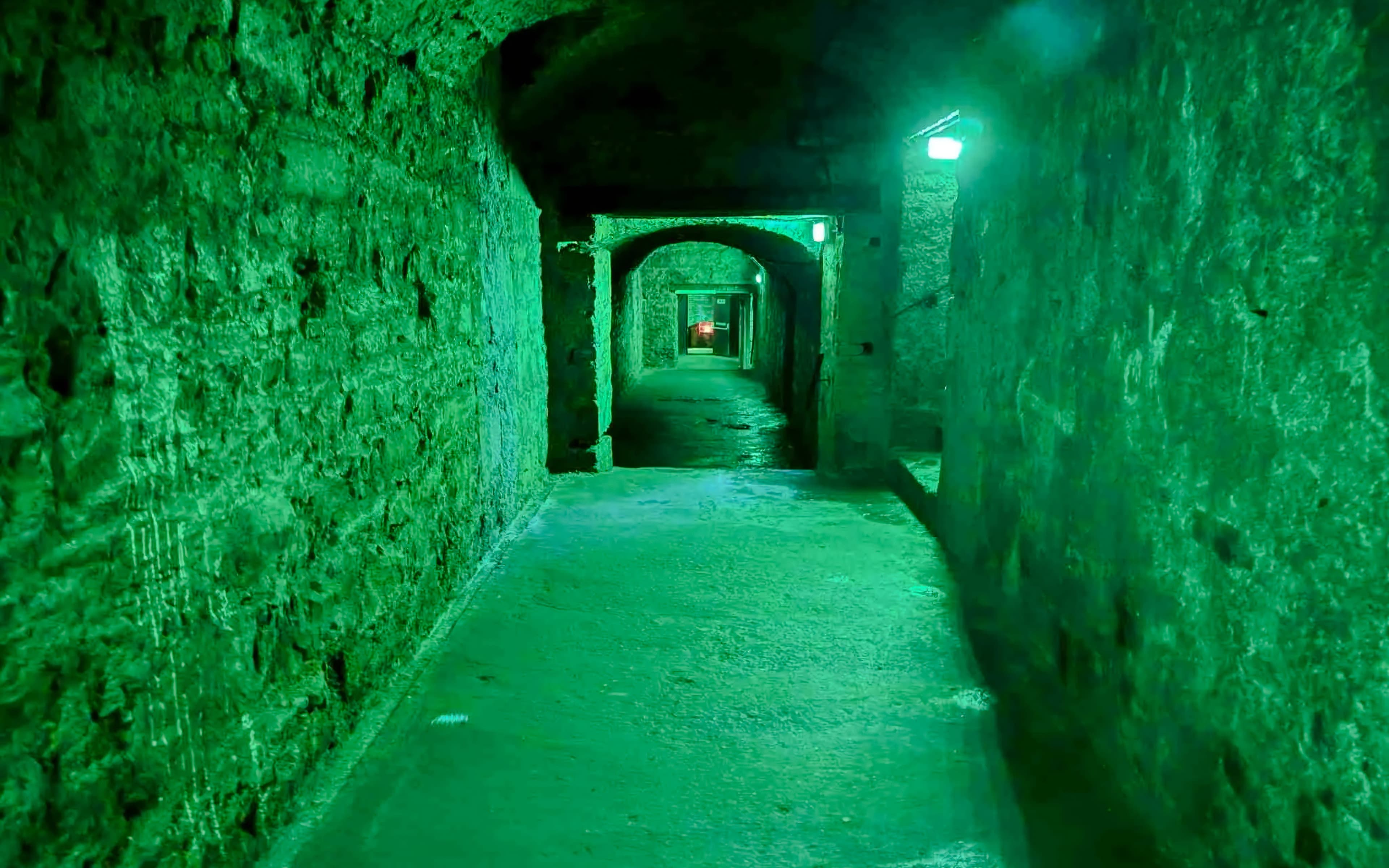 Underground Vaults Tour