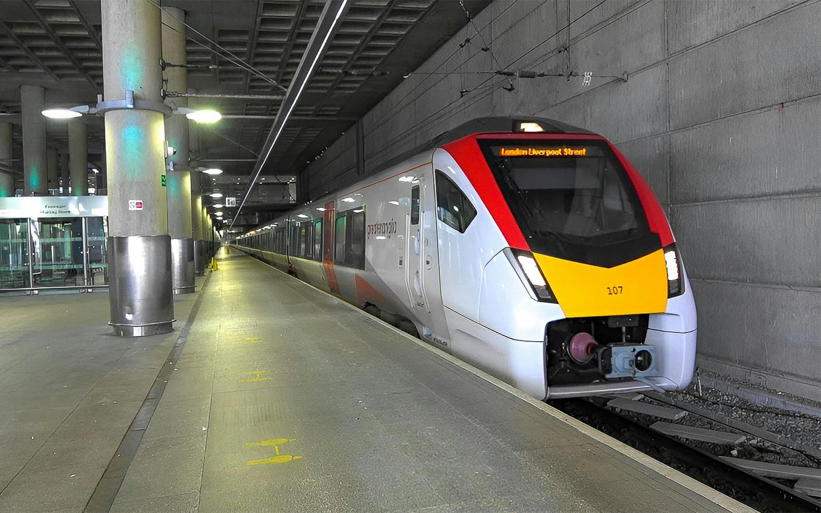 Traslado en tren: Aeropuerto de Stansted a/desde Londres en Stansted Express - image 6