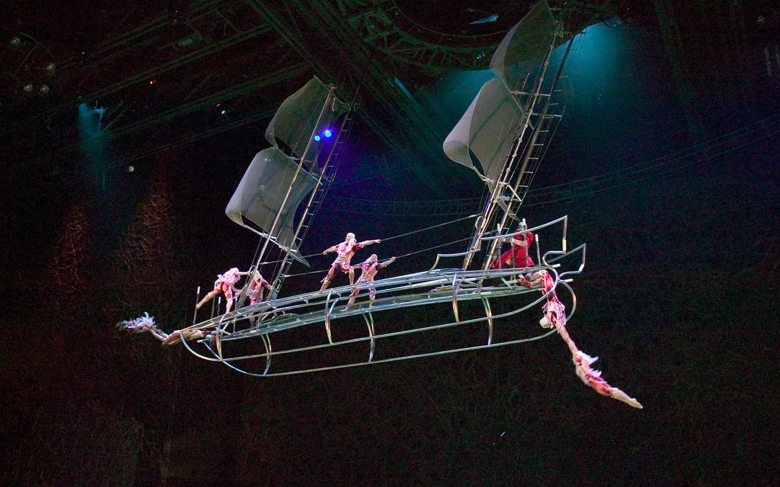 Cirque du Soleil „O”: Las Vegas - image 10