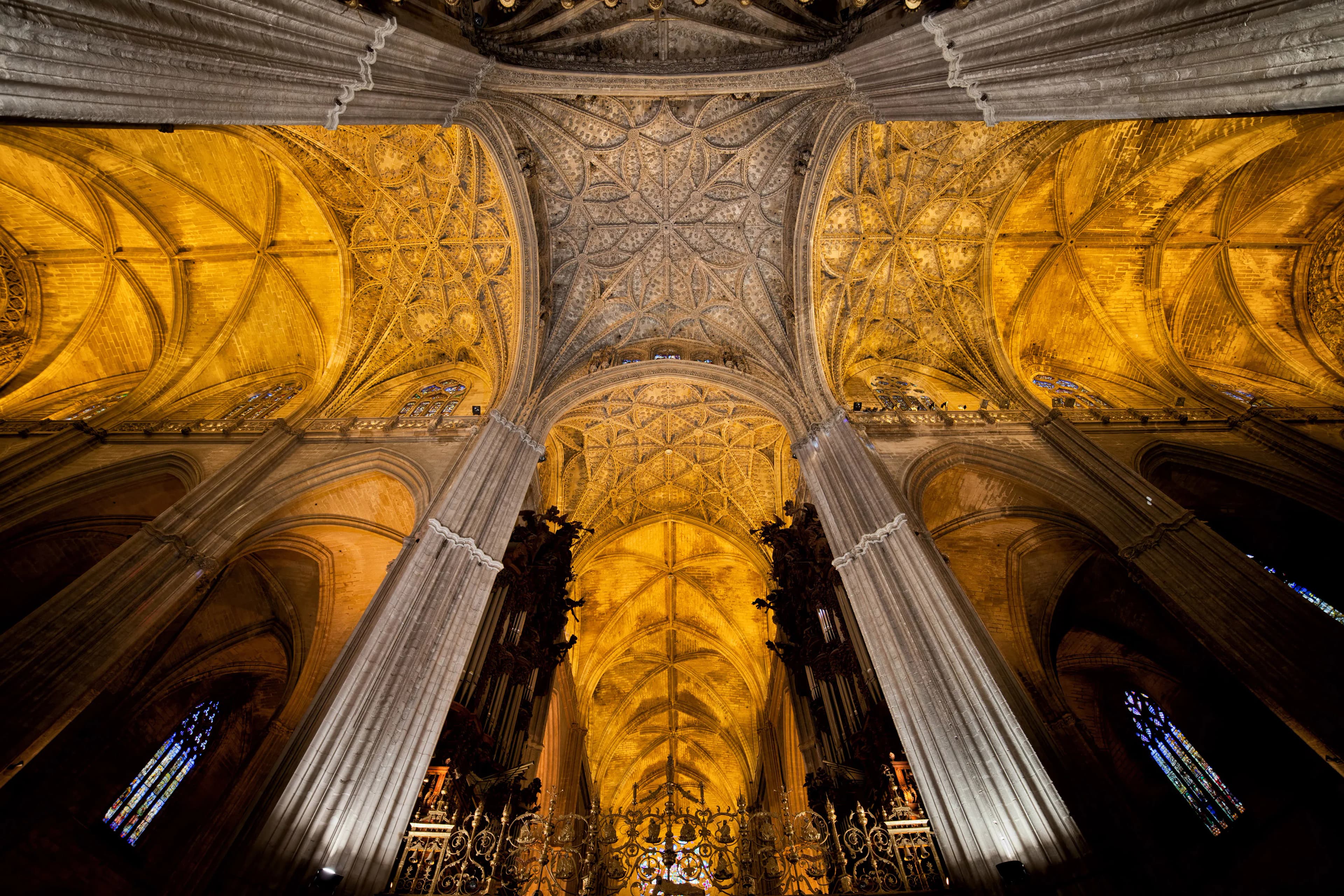 Seville Cathedral & La Giralda Skip-the-Line Guided Tour - image 7