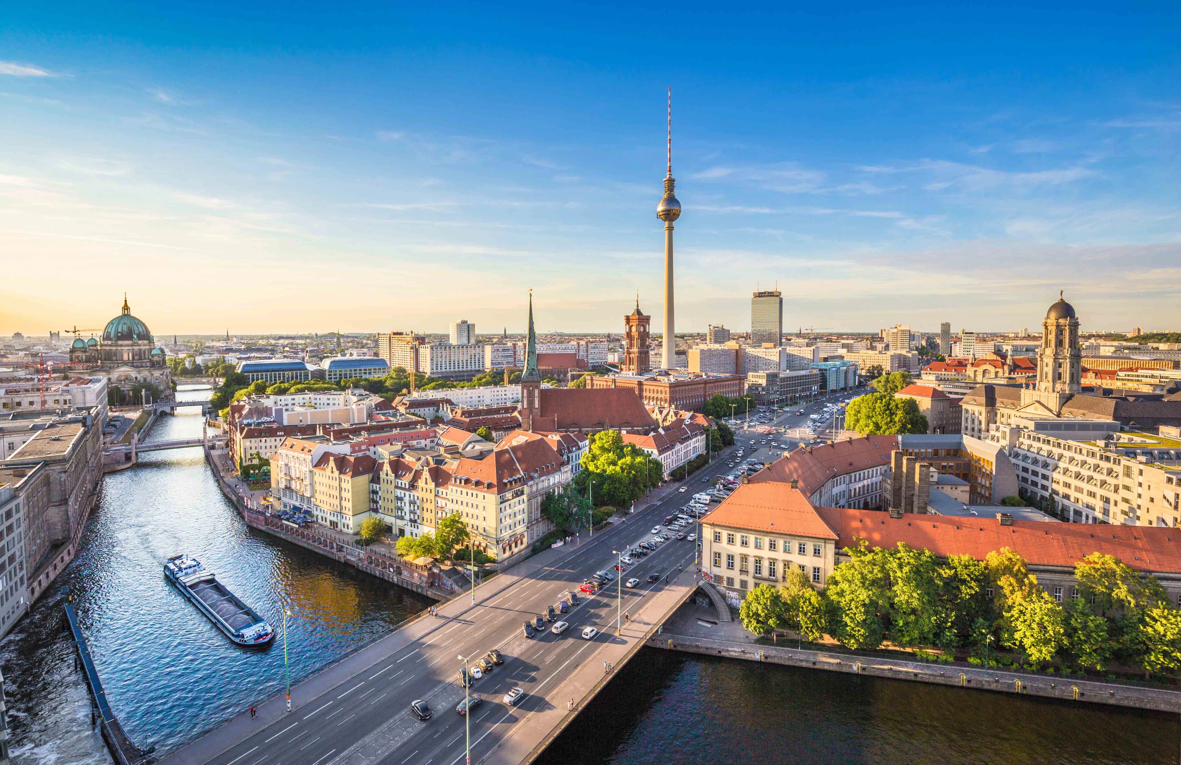Berlin Spree River City Highlights Sightseeing Cruise - image 8