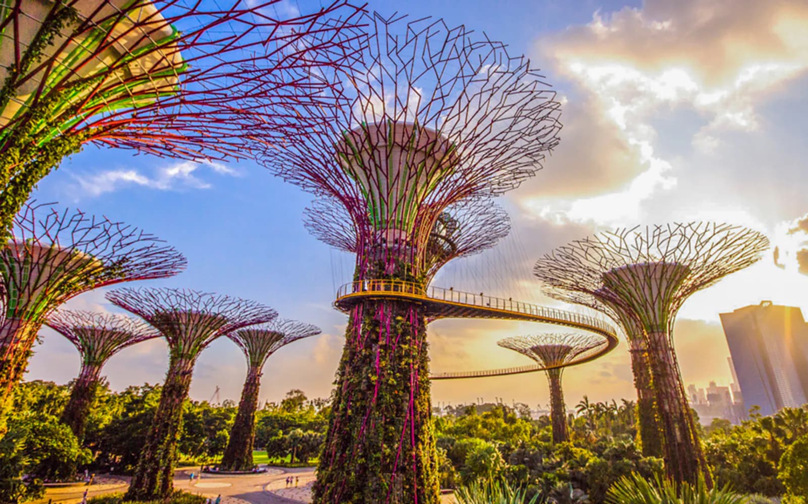 Bilety do Gardens by the Bay: Cloud Forest ft. Jurassic World Experience + Flower Dome + punkt widokowy Supertree (wstęp przed godz. 12:00/16:00)