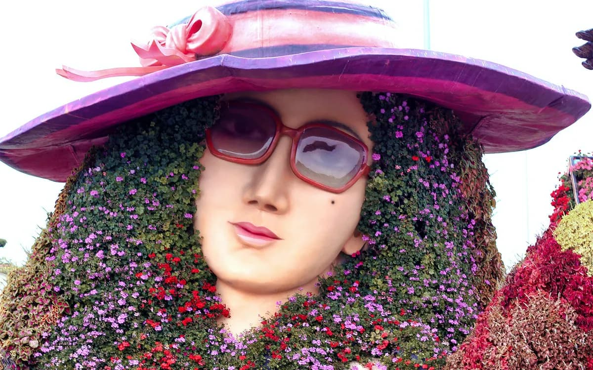 Dubai Miracle Garden Skip-the-Line Tickets - image 9